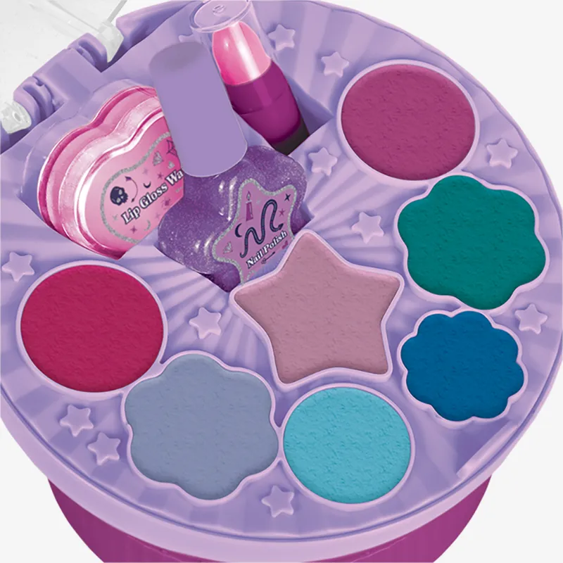 Magical Crystal Ball With Makeup, Photo 4 of 8